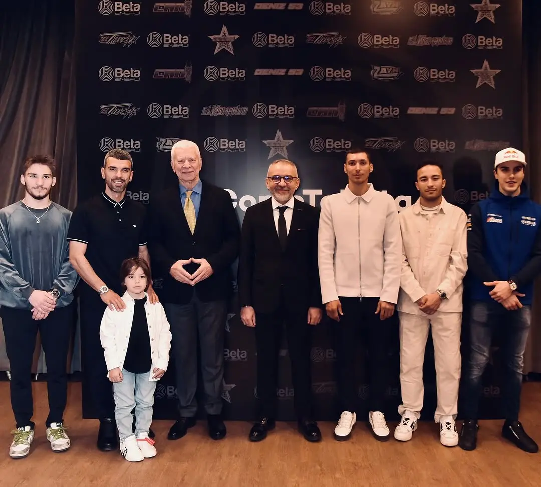 Bêta Enerji est devenu le premier et le seul turc partisan de moto de sport.